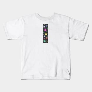 I letter  with colorful paw print Kids T-Shirt
